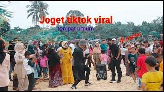 Joget tiktok viral di pantai,auto jadi instrektur Mak Mak,ngakak habis