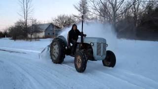 V-type snowblower with Ferguson TEA20