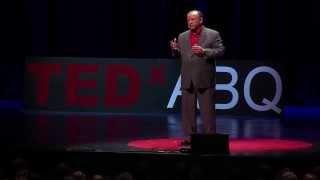 Орчин үеийн анагаах ухааныг уламжлалт анагаах ухаантай холбох нь: TEDxABQ дээр доктор Чео Торрес