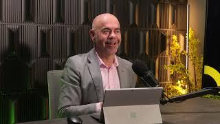 18. From Waiting Tables to Invitation Making | Michelle Monroe Rowan COO Franchise Business Review