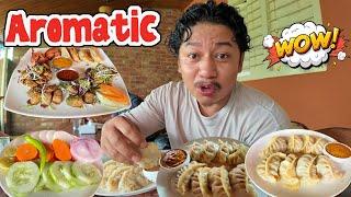 3 Plates chicken MOMO, After 10yrs Here | Still Same Old Aroma | That's Consistency