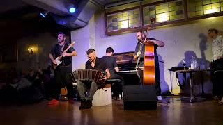 El Cachivache Orkesta at Nou Berlin - Sinfonia de Arrabal