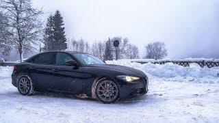 Alfa Romeo Giulia on snow