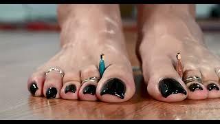 Giantess feet Crushing people