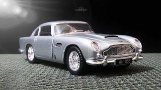 1963 Aston Martin DB5 Kinsmart 1:38 scale diecast car Showcase and Close Up