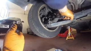 How to change the rear springs Renault Megane  / Как поменять задние пружины Renault Megane