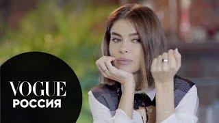 Что в сумке у Елены Темниковой? | Vogue Россия