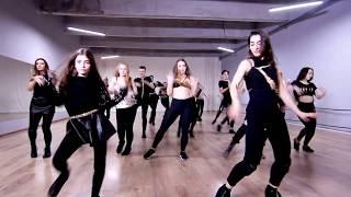 SMETANA NINJA | VOGUE FEMME | CAPITAl K'AOS - MI GENTE