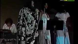 Demis Roussos - From souvenirs to souvenirs (live 1979 Italy)