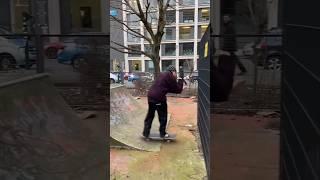 A condominium is being built here #skateboarding #skateboardvibes #skateboard #youtuber #globeskateb