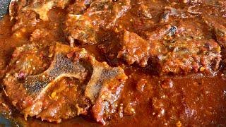 CARNE DE RES EN SALSA DE TOMATE!!