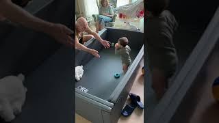 미국인 장인장모님이 손자가 걷는 모습 직접 보셨을 때 반응 When grandparent saw their grandson walking in person in Korea