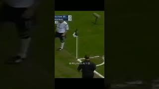 Okocha fez isso contra o Arsenal em 2 minutos