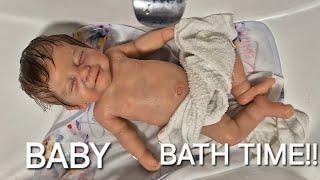 Bathing my SILICONE baby for the FIRST TIME!!!