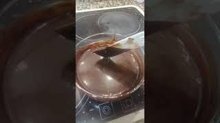 Quer aprender a fazer este glaceado de chocolate?