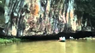 Into The Cave - Tam Cóc, Ninh Binh, Vietnam