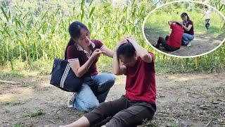 The strange girl got into a fight with Linh, luckily Thanh arrived in time.