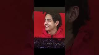 after so much wait  ️‍🩹️‍🩹🫰🫰🫶🫣 #love #bts #btsot7forever #kimtaehyung #taesmile #vbts