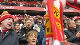 #Liverpool and #Arsenal players and fans silence for #hillsborough 97