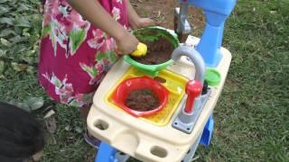 Little Tikes Toys | Makin Mud Pies Kitchen Set Toy Review