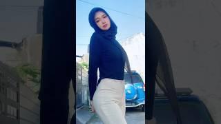 udah cantik pinter goyang  akun Tik tok @zinbaiqdiana