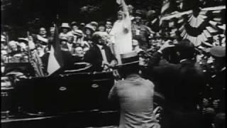 Sarah Bernhardt Addresses Crowd in Prospect Park, Brooklyn, 1917