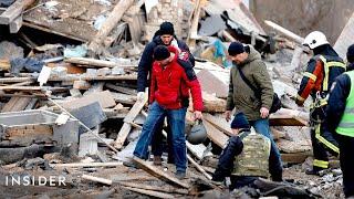 How Handheld Rockets Stop Russian Missiles In Ukraine | Insider News