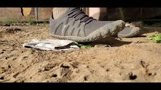 Barefoot shoe trample