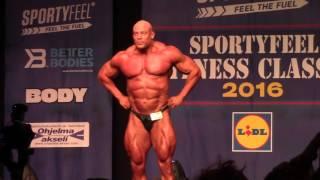 Peter Wilenius posing at Sportyfeel Fitness Classic 2016