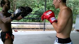 sparring with kru chan.MOV