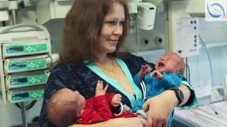 Малыши после 12 внутриутробных переливаний крови.