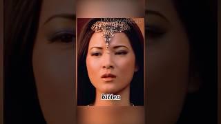 The king uses poisonous snakes to test the woman's ability to foresee the future.#shorts #movie