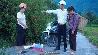 Thank God the poor girl was unexpectedly saved by the engineer when she was in danger.
