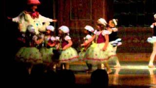 Feather Duster dance-Ballet with Belle