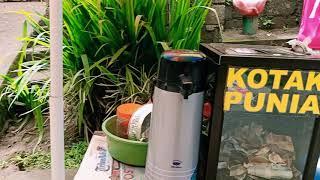 pengambilan air minum langsung dari mata airnya,,, bebas zat kapur.. daerah Sibang. Bali..