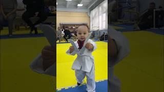 Маленький боец #дети #тхэквондо #karate #единоборства #taekwondo #спорт #каратэ #бокс #тренировка