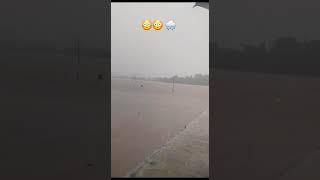 Heavy rain #rain #maharashtranews #heavyrain#mumbaibarrish #badlapur #ulhasnadi #ulhasriver#mumbai