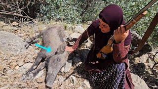  Wild Boar Encounter: Lady Kolsum's Intense Fishing Day 