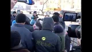 Стихийный митинг в Шымкенте
