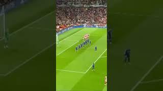 Arsenal V PSG Disallowed free kick #arsenal #psg #football #championsleague #freekick #short