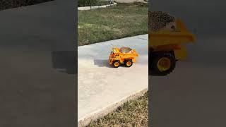 Just A Hedgehog Riding A Truck Outside  He has done it before. Hedgehog.Ёжик. ハリネズミ. 고슴도치. 刺猬