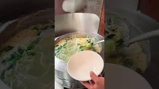 山西街头十块一份的手工刀削面 这一碗碳水的快乐谁懂！#路边摊美味