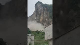 WOW! Nature is WILD! Did you see the face? #nature #mountains #landslide #crazy #nationalgeographic