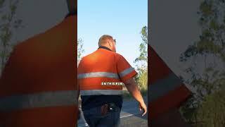 Trucker hits a 50kg Kangaroo! #outbacktruckers #truckerlife #animalencounter
