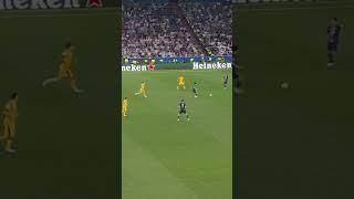 A football genius just watch Vitinha #skills #shortvideo #football