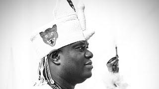 OONI OJAJA AND HIS AIDES