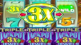 Triple Jackpot Jewels Casino Progressive 3 Reel Slot