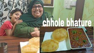 Easy chhole bhature recipe in Hindi/urdu by mahek kitchen