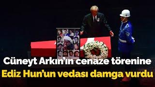 Cüneyt Arkın'ın cenaze törenine Ediz Hun'un vedası damga vurdu: İşte o anlar