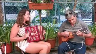 Gerações diferentes, mesmo talento, admirem os fantásticos Alexandre Alves e Eva Pires.